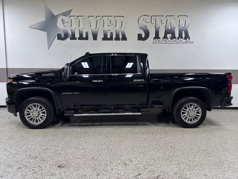 Used 2022 Chevrolet Silverado 3500 High Country w/ Z71 Off-Road Package image 5