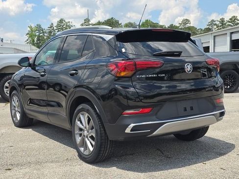 Used 2023 Buick Encore GX Essence w/ Experience Buick Package FWD image 3