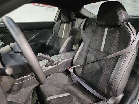 New 2025 Toyota GR86 Premium image 12