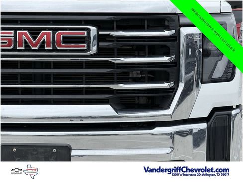 Used 2024 GMC Sierra 2500 SLE w/ SLE Convenience Package AWD/4WD image 10