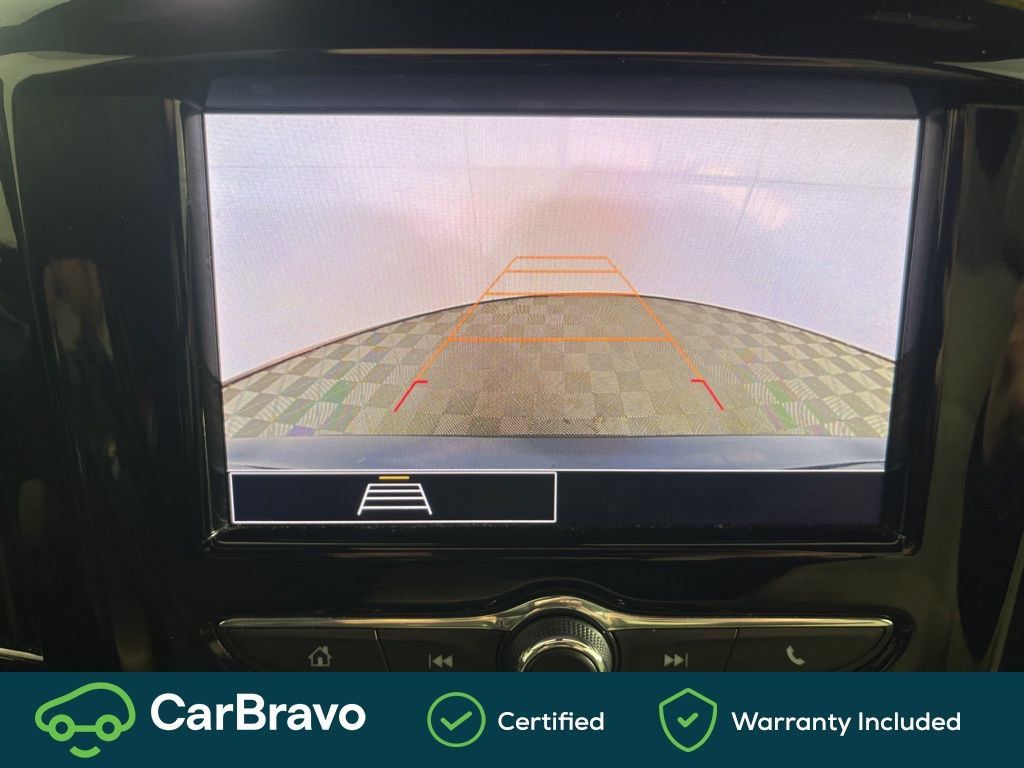 Used 2023 Chevrolet Traverse LS AWD/4WD image 29