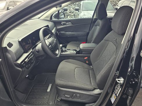 New 2026 Kia Sportage LX w/ LX Convenience Package AWD/4WD image 5
