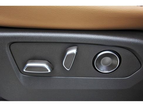 New 2026 Cadillac Escalade Luxury image 23