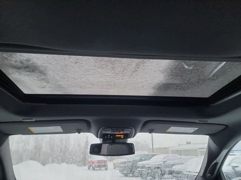 Certified 2025 Chevrolet Colorado Z71 w/ Z71 Convenience Package 2 image 18