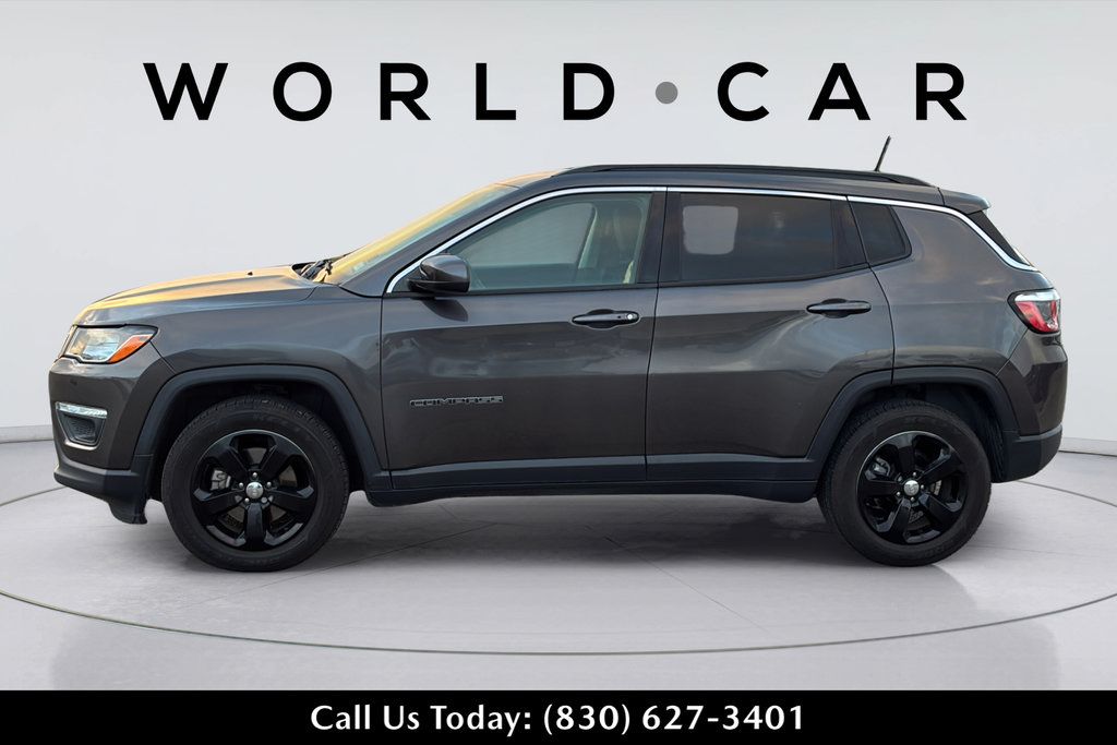 Used 2018 Jeep Compass Latitude w/ Popular Equipment Group FWD image 11