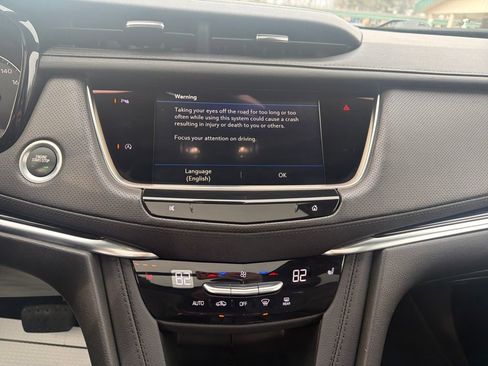 Used 2025 Cadillac XT5 Premium Luxury image 23