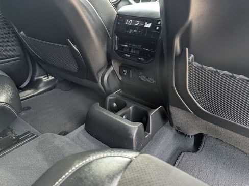 Used 2023 Jeep Grand Cherokee L Laredo AWD/4WD image 32