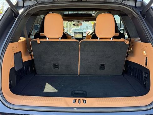 Certified 2023 Lincoln Aviator Black Label w/ Jet Package AWD/4WD image 6