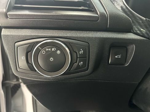 Used 2019 Ford Fusion Energi Titanium image 28