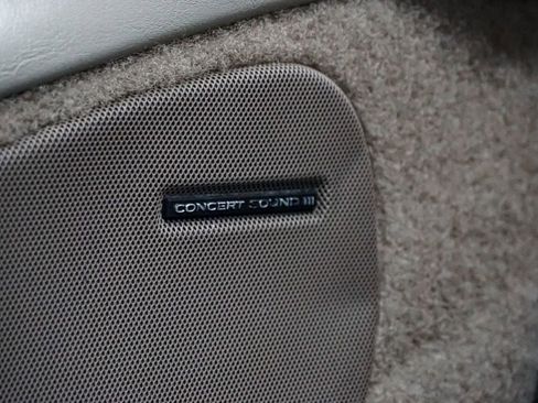 Used 2004 Buick Park Avenue Ultra FWD image 65