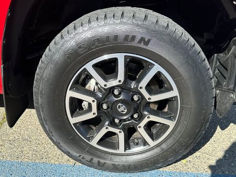 Used 2016 Toyota Tundra SR5 image 12