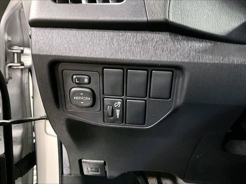 Used 2012 Toyota Prius Four image 34