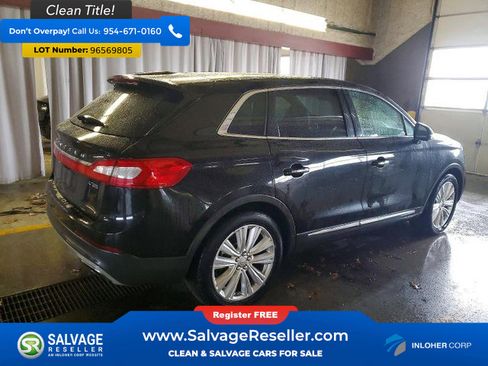 Used 2016 Lincoln MKX Reserve w/ Climate Package image 4