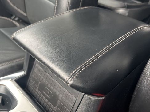 Used 2022 Ford Explorer Limited image 36