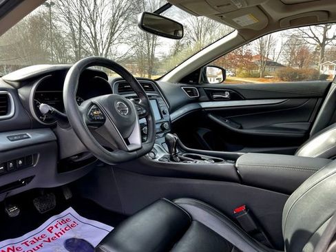 Used 2017 Nissan Maxima 3.5 SL image 11