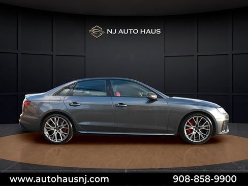 Used 2024 Audi S4 Prestige image 9