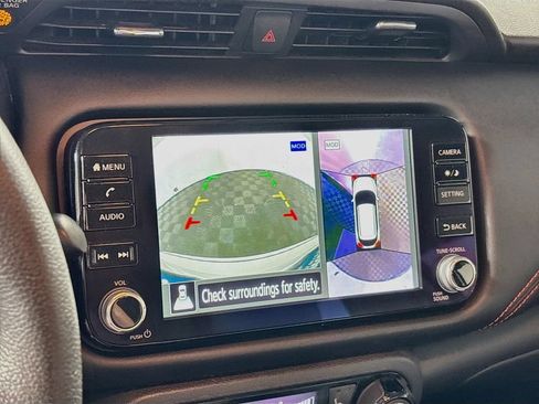 Used 2023 Nissan Kicks SR w/ SR Premium Package FWD image 16
