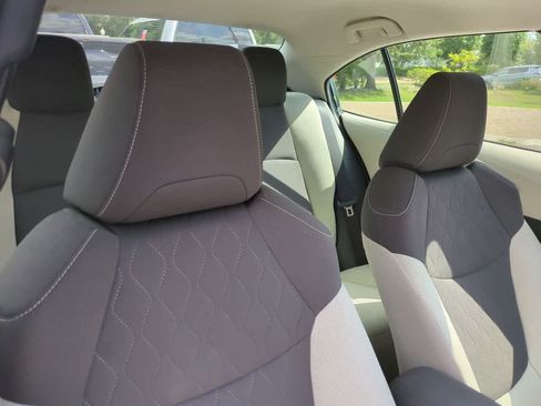 Certified 2021 Toyota Corolla LE FWD image 7