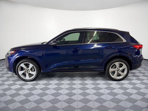Certified 2025 Audi Q5 Premium w/ Premium Plus AWD/4WD image 2