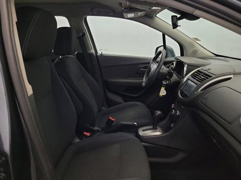 Used 2016 Chevrolet Trax LS FWD image 21