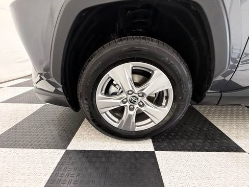 Used 2025 Toyota RAV4 XLE FWD image 9