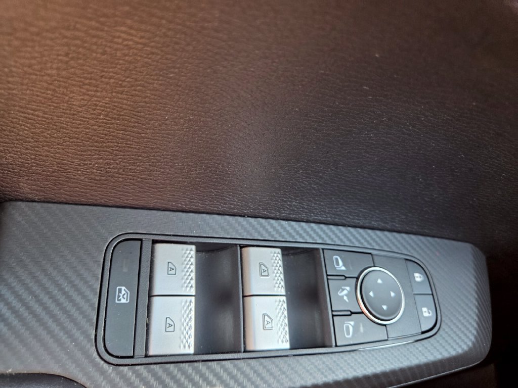 Used 2024 Mitsubishi Outlander SEL FWD image 20