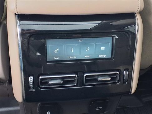 Used 2020 Lincoln Aviator Reserve w/ Equipment Group 201A image 11