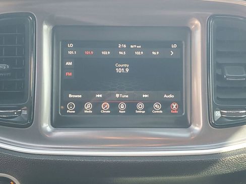 Used 2021 Dodge Challenger SXT image 27