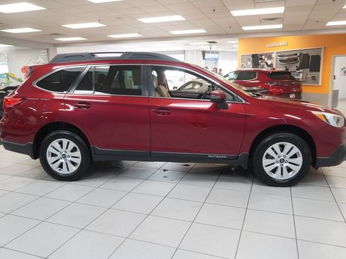 Used 2016 Subaru Outback 2.5i Premium AWD/4WD image 15