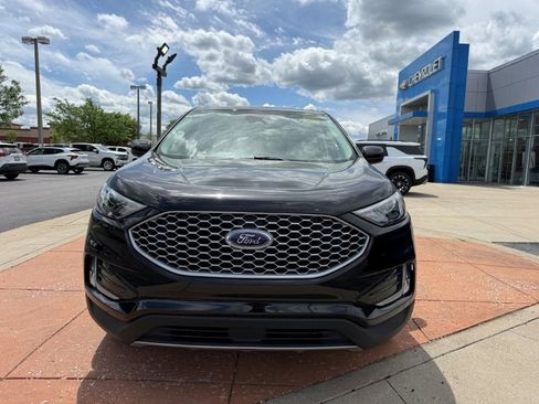 Used 2023 Ford Edge SEL w/ Convenience Package AWD/4WD image 2