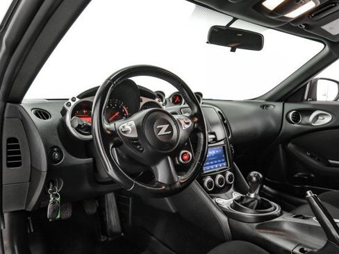 Used 2017 Nissan 370Z Touring Sport image 12