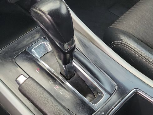 Used 2017 Honda Accord Sport image 17