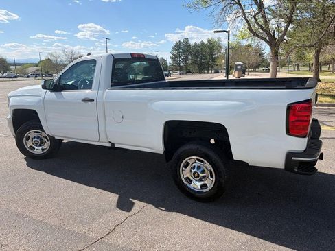 Used 2016 Chevrolet Silverado 2500 W/T RWD image 2