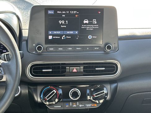 Used 2023 Hyundai Kona SEL image 17