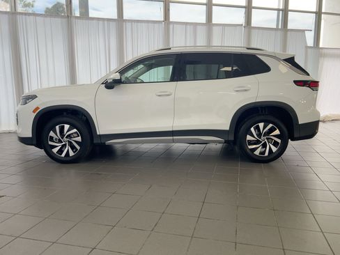 New 2026 Volkswagen Tiguan S image 2