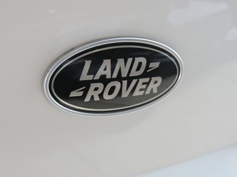 Used 2021 Land Rover Range Rover Sport HSE Silver Edition AWD/4WD image 17