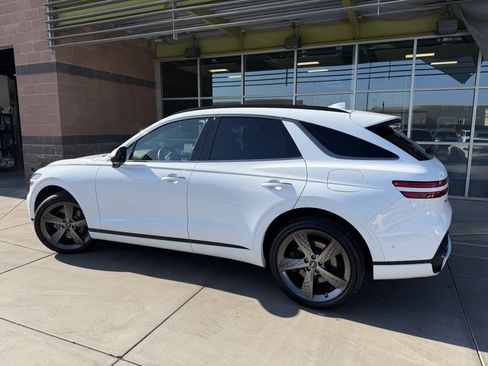 Used 2025 Genesis GV70 2.5T w/ Sport Prestige Package image 5