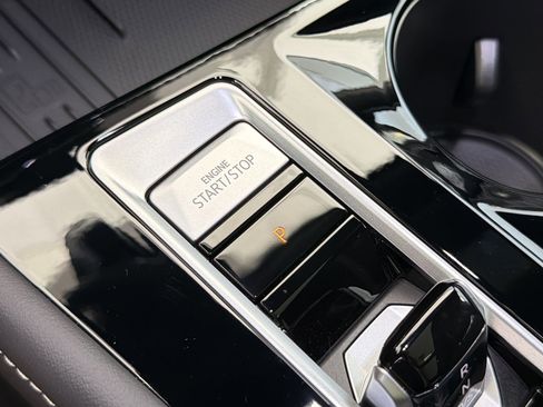 New 2026 Volkswagen Atlas Cross Sport SEL Premium R-Line image 27