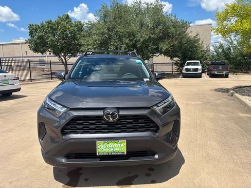 Used 2025 Toyota RAV4 XLE FWD image 2