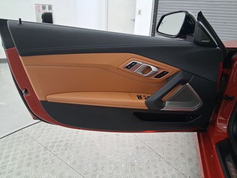 Certified 2023 BMW Z4 M40i w/ Premium Package image 18