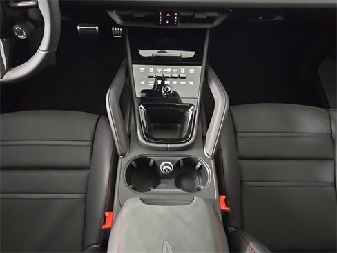 New 2025 Porsche Cayenne GTS image 22