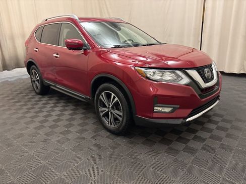 Used 2013 Nissan Rogue SV w/ Premium Pkg image 3