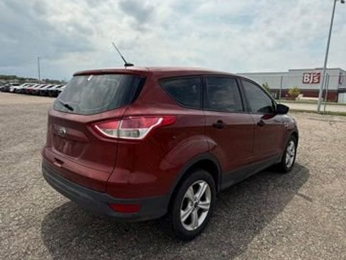 Used 2015 Ford Escape S FWD image 5