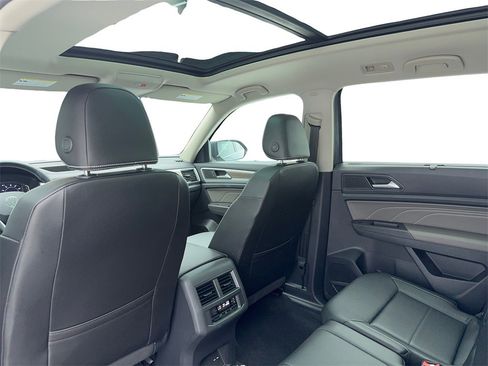 Used 2023 Volkswagen Atlas SEL image 43