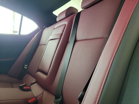Used 2025 Lexus IS 350 F Sport RWD image 10