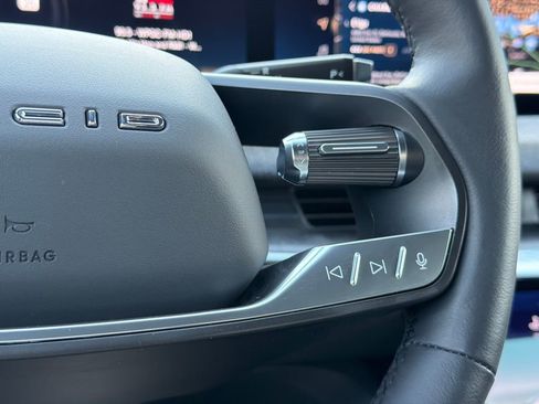 Used 2025 Lucid Air Pure RWD image 22