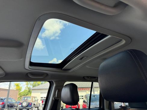 Used 2016 Jeep Patriot High Altitude image 16