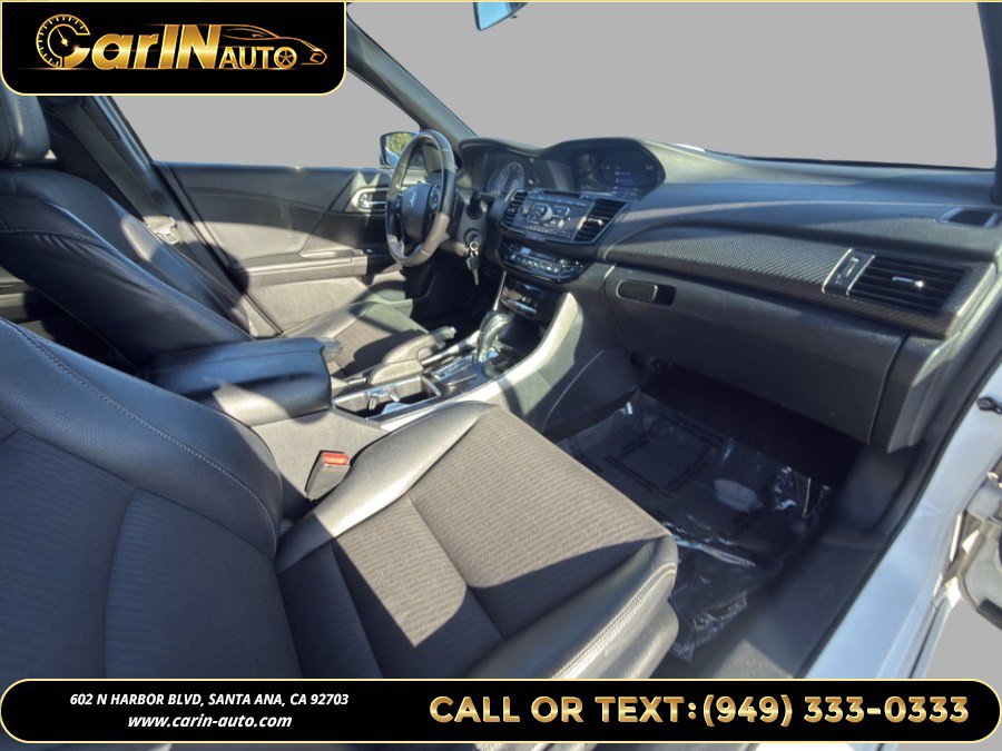 Used 2016 Honda Accord Sport image 11