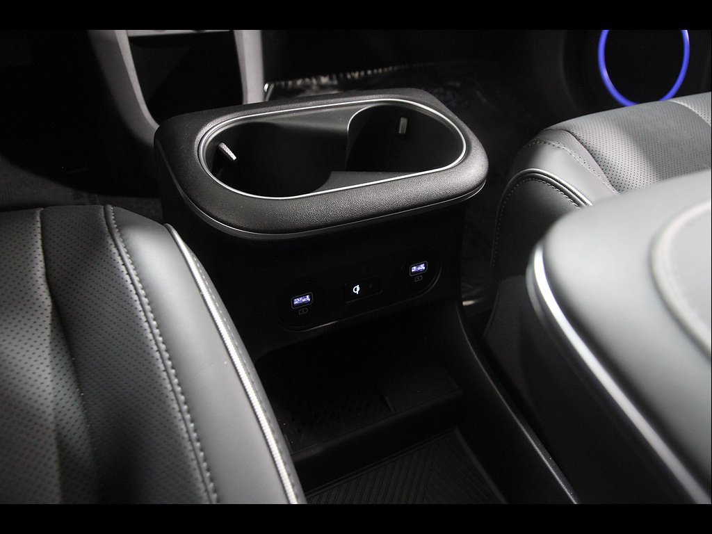 Certified 2023 Hyundai Ioniq 5 SEL AWD/4WD image 17