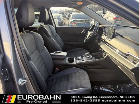 Used 2022 Mitsubishi Outlander SE image 16